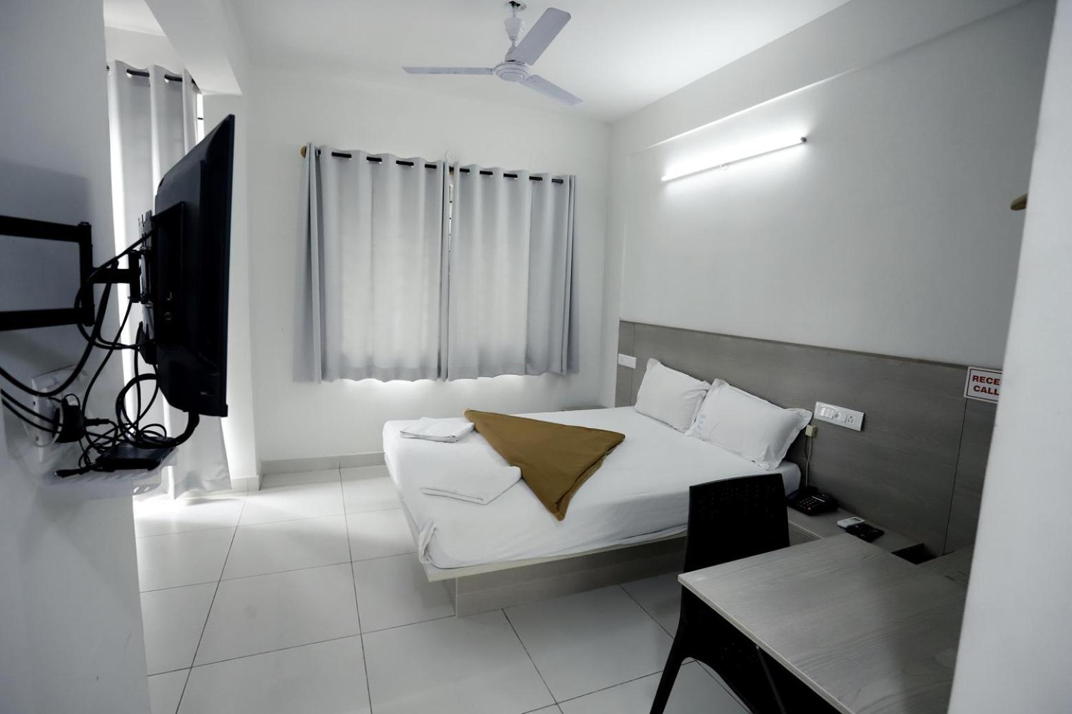 Hotel Gurudev Residency Bangalore Exteriör bild